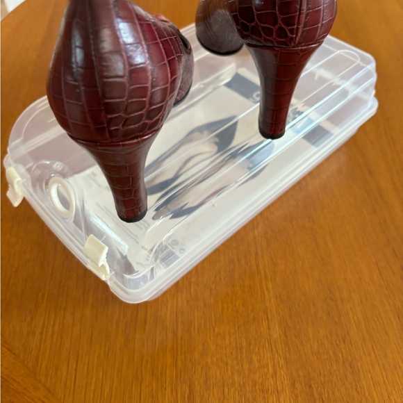 Burgundy snake skin pump - Picture 5 of 5